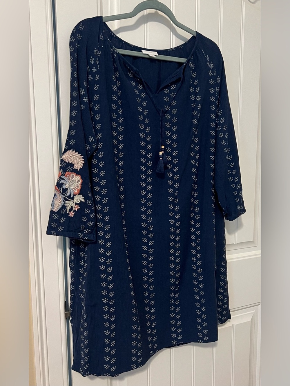 J Jill blue and white shift dress with flower embroidery on sleeves - size M